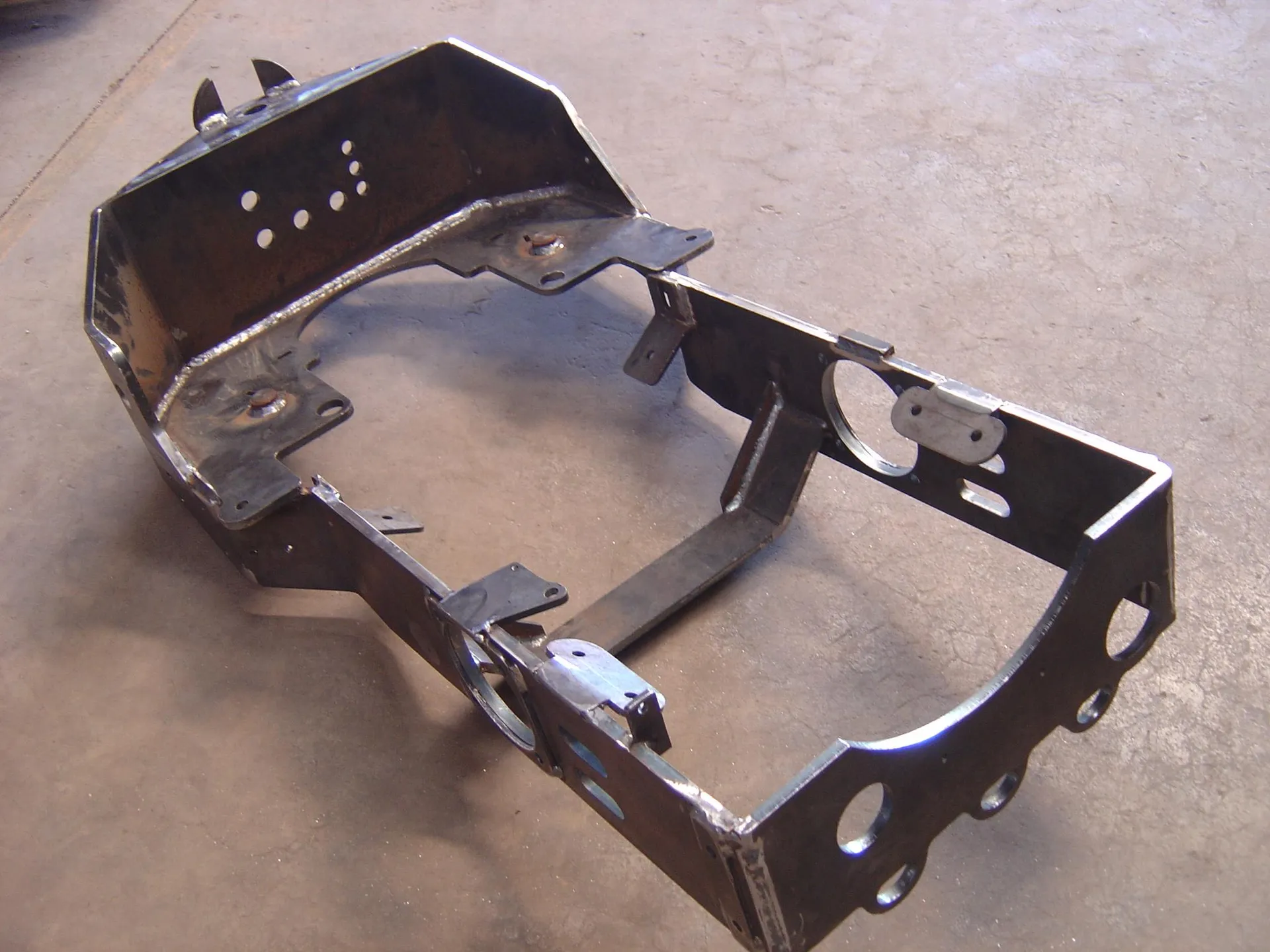 Chassis 8, 12, 16, 20  mm S235 JR (2).JPG